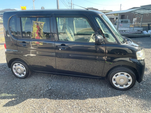 �E�h�A�͒ʏ�̃h�A�ɂȂ�܂��B�Ԍ��A���b�J�[���ŕs�݂����ׂ̈����X�̍ۂɂ�090-5566-1626���܂ł��A����������(^^��