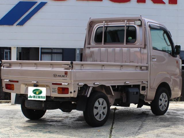 ☆当店は100円レンタカー加盟店です。販売するお車以外にもお客様にご来店しやすいようカフェスペースをご用意しています☆