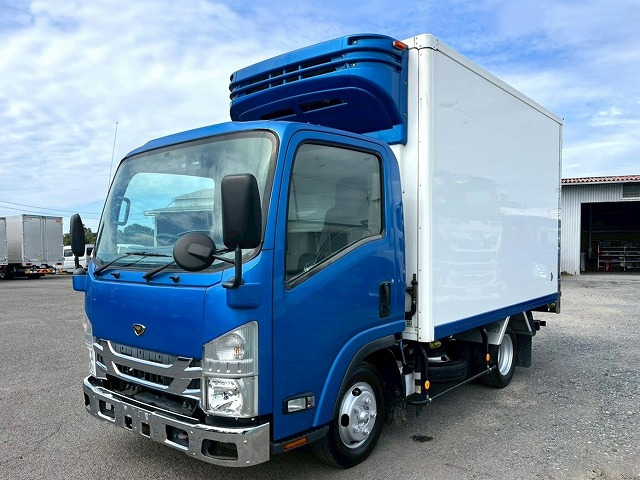 エルフ冷蔵冷凍車