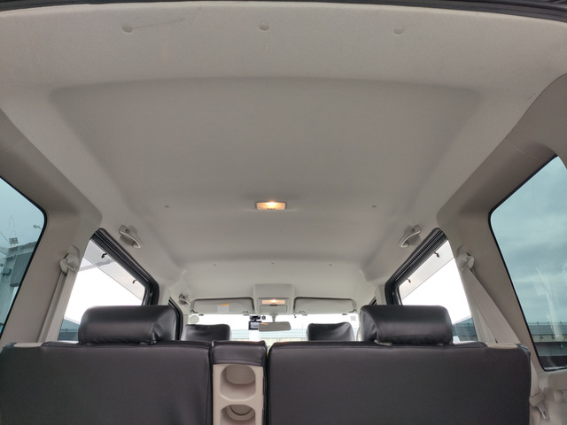 【ガラス張りの品質】 当社の展示車両にはAIS鑑定書かオートオークション会場の査定表を積み込んでいます。プライスボードの金額は諸経費込みのお支払い総額。品質も価格も百聞は一見に如かず。一目瞭然です。