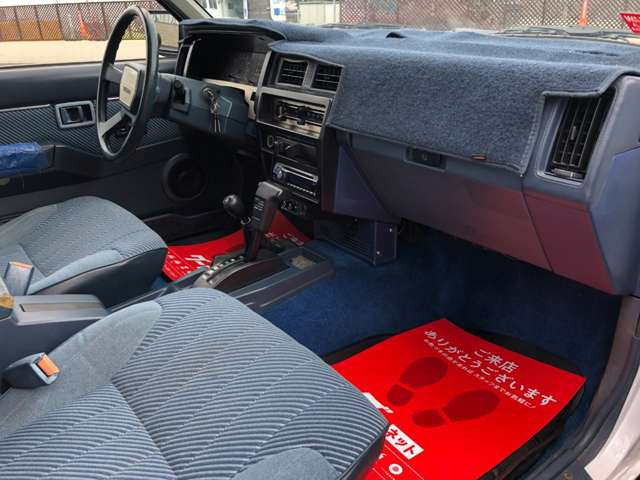 �ԓ���80�N��̃f�U�C���ŕ��͋C�̂�������ł�!�����͎g�p���Ȃǂ͂���܂����傫�������Ȃǂ͂���܂���!�����n���h��!�_�b�V���}�b�h!�������A���p�C���JCD�f�b�L!ETC!