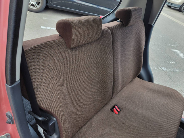 きちんとメンテナンスしてある車まだまだ乗れます。そんなお車を当店は乗り出し10万〜30万ぐらいの価格中心にて在庫してます。事故歴、修復歴、メーター改ざん車のお車は基本的に仕入れしません