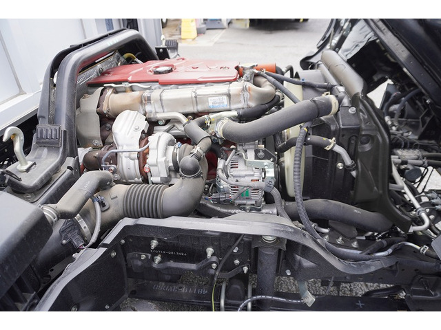 �L�x�ȃg���b�N�A���p�ԁA�n�C�G�[�X�Ȃǎ�舵���Ă���܂��B��xHP�������������Bhttp://www.vantruck.co.jp/