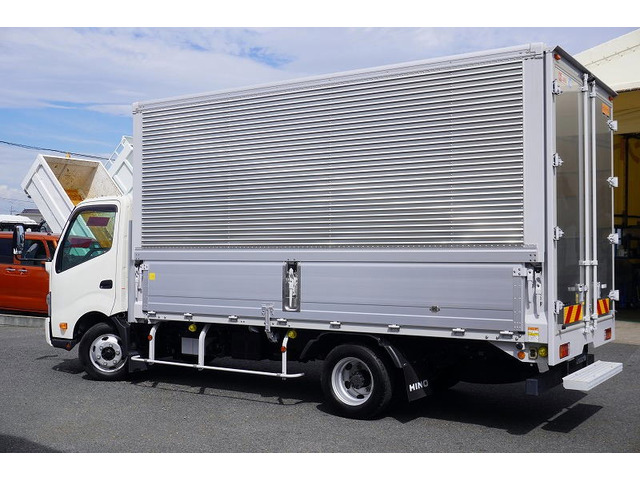 �o���E�g���b�N�Ƃ���1��1��d�l�̈قȂ镨�����A���m���Ɋ�Â�������₷�����������Ē����܂��B