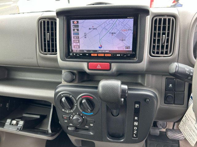 �����i�r