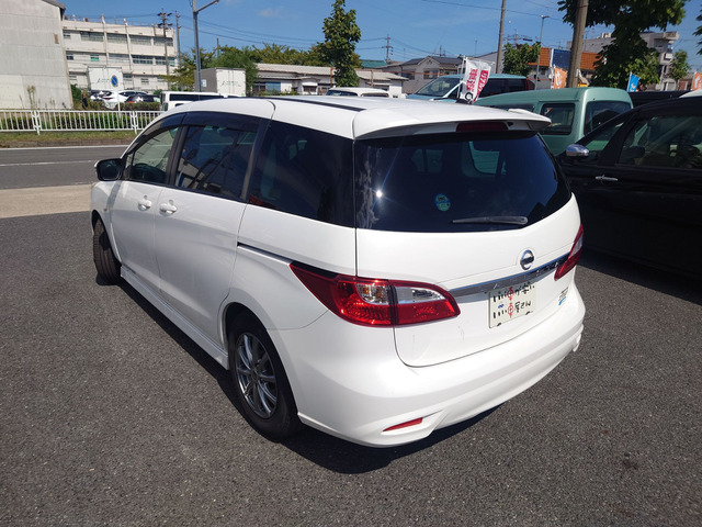 ナビ・バックモニター・ETC・地デジチューナー・フリップダウンモニター等の用品もご相談ください。現在お乗りのお車からの付け替え、持ち込み取り付けも可能です。