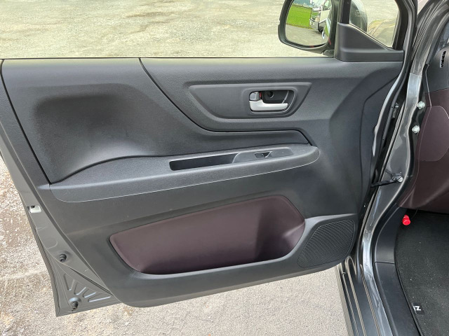 �����̐F�����ǂ��O���̂��Ȃ��f�U�C�����Ǝv���܂��B