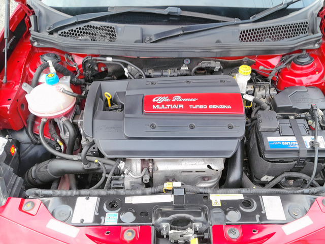 エンジンルーム