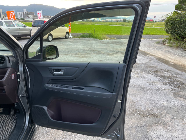 �����̐F�����ǂ��O���̂��Ȃ��f�U�C�����Ǝv���܂��B