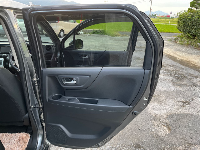 �����̐F�����ǂ��O���̂��Ȃ��f�U�C�����Ǝv���܂��B