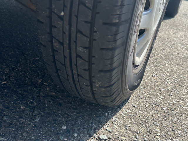 前タイヤです。