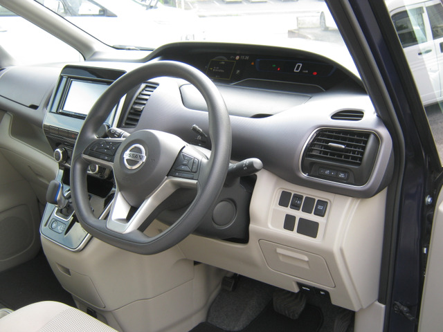 セレナ1.2 e-POWER X