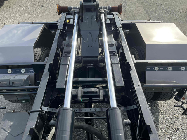 �V�����_�[�c�݂�ڎ��ŕ����鏝�������܂���!