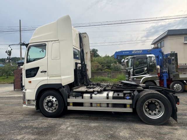 プロフィアトレーラーヘッド