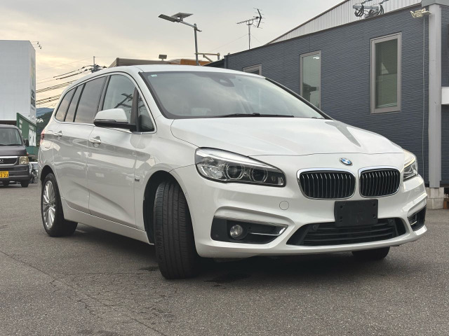 2シリーズグランツアラー220i ラグジュアリー