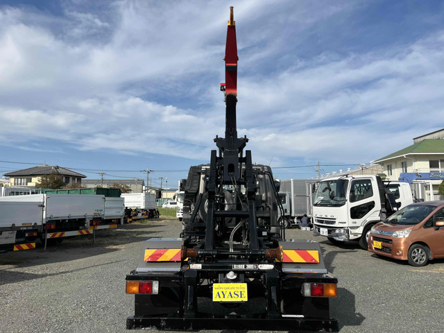 ���ۂɃR���e�i�ڂ��Ẳ��m�F���s���Ă���܂��̂ł����S����������