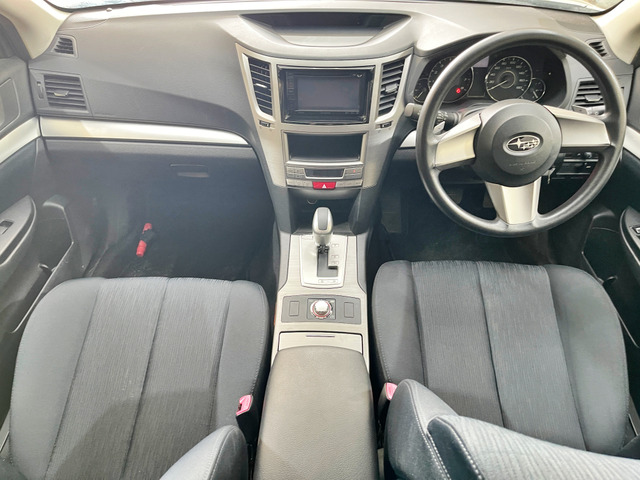 ���݌�200��ȏ�!�������񂠂邩�炲��]�̂��Ԃ�������܂�! �f�ڂ���Ă��Ȃ��݌ɎԂ������������܂��̂ŁA���C�y�ɂ��⍇��������!