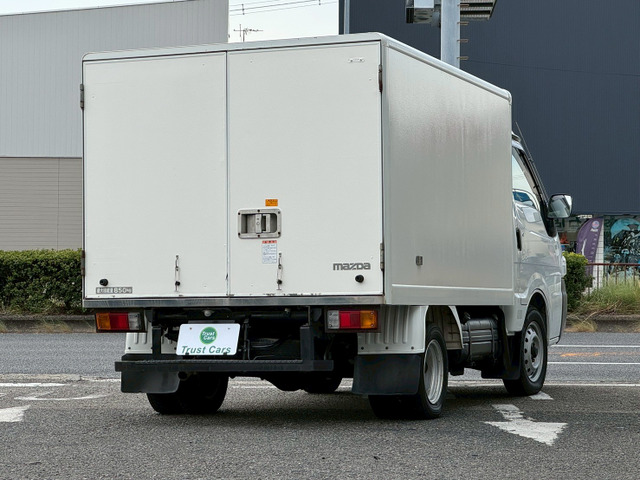 ボンゴトラック