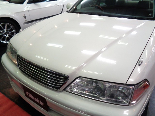 �ۊǏ󋵂��悭����̂���z���C�g�p�[���J���[�̃{�f�B&�������̍����N���A�w�b�h���C�g�ł��C������F�o���p�[�E�p��t���̌y���Ȃ��̂��Y��ɕ�C���ꍂ�����s���܂ޑ��s�`�F�b�N�ς݂ň��S�ł�