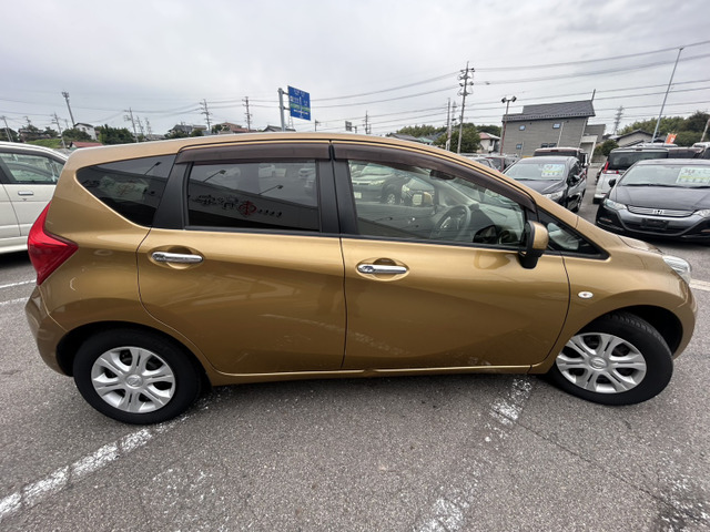 自動車保険ご相談ください!三井住友、あいおいニッセイ同和代理店☆見積もりします。保険担当が万が一の場合連携を取って敏速に対応します。代車、レンタカーもご用意しますのでご安心ください。