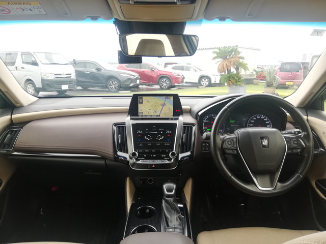 クラウンハイブリッド 2.5 S Cパッケージ