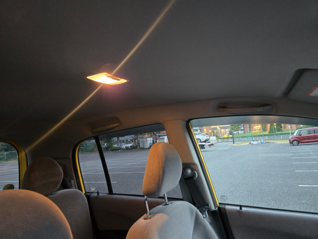 天井が高く圧迫感ございません。(支払総額13.8万円・圏内に限り・フォグランプ)