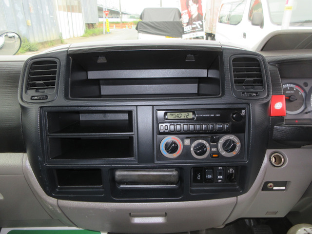 �������E�C���p�l���ł���