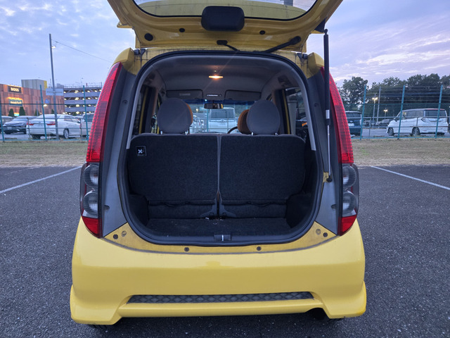 トランクも広々です。(支払総額13.8万円・圏内に限り・フォグランプ)