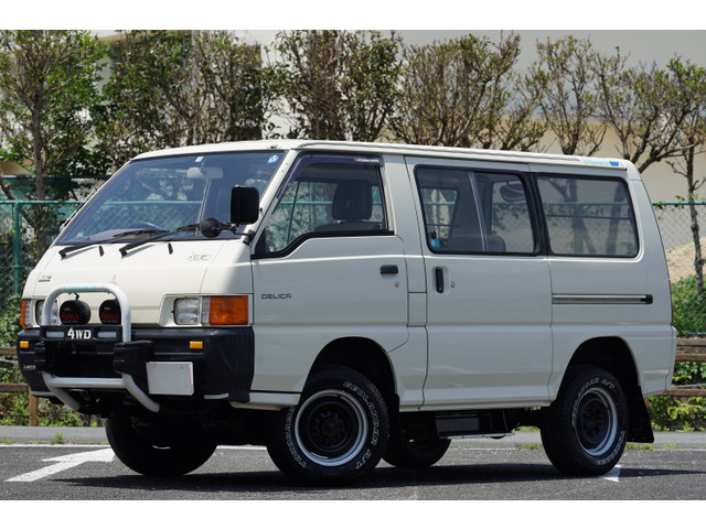 デリカバン(三菱) 4WD 中古車画像