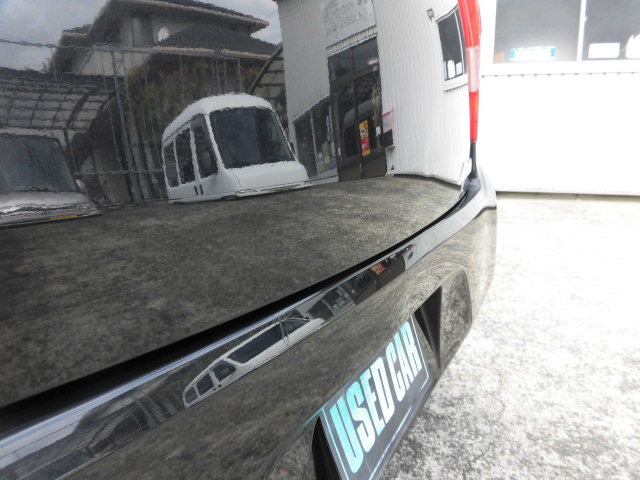 �E�o�b�N�h�A�ɉ��݂���܂��B