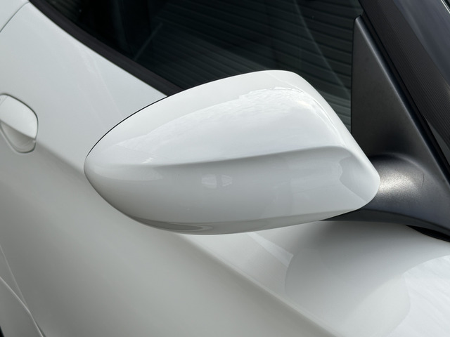 �y�E �T�C�h�~���[�z