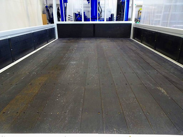 �ב����:367&times;210&times;40 �O���J ���A�s�g�����ւ� ���˂�17�{(�`�����l������4�{) ���A�u���ς݉��H ���A�A�I���x���E���� �^�_�m4�i 2.9t�݂�Z���t�N���[���t