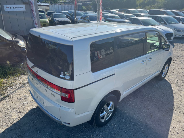 デリカD:52.4 G プレミアム 4WD