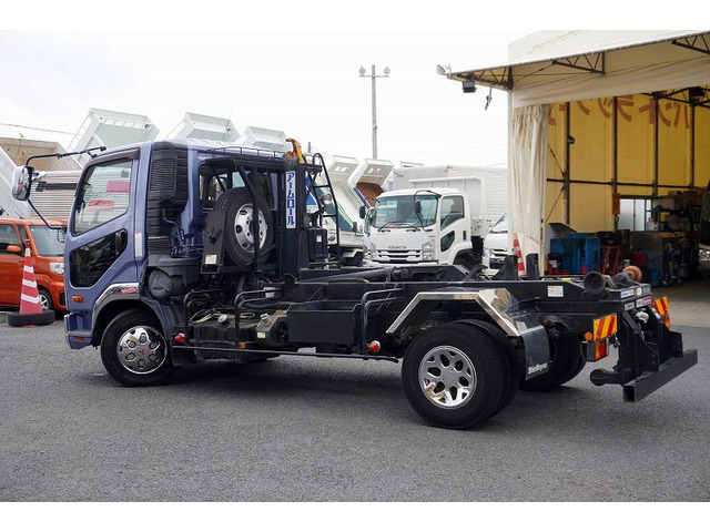 �o���E�g���b�N�Ƃ���1��1��d�l�̈قȂ镨�����A���m���Ɋ�Â�������₷�����������Ē����܂��B