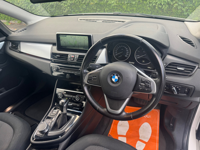 2シリーズアクティブツアラー218d