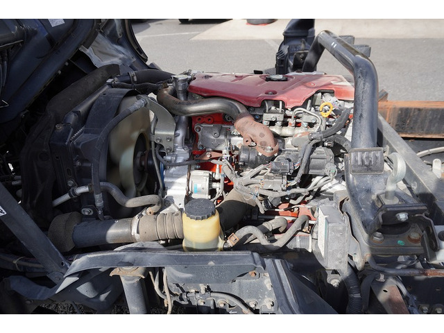 �L�x�ȃg���b�N�A���p�ԁA�n�C�G�[�X�Ȃǎ�舵���Ă���܂��B��xHP�������������Bhttp://www.vantruck.co.jp/