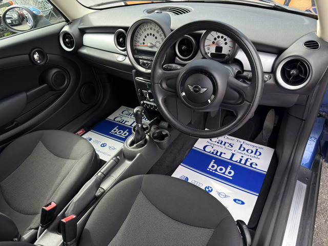 ��������Ƃ����V���v���ȓ����̑���͉��B�Ԃ̖���!�ו��ɂ܂ł�����蔲���ꂽ�f�U�C���������ł��̂Ő��񂶂�����Ƃ������������܂��B