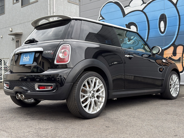 ���X�͗A���Ԃ͂�����񍑎Y�Ԃ����C���i�b�v���Ă���܂��B�y�c�Ǝ���11���`18���A���j���x�݁z���C�y�ɂ��d�b���������B