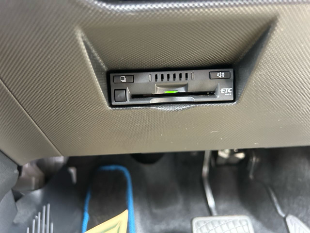 【ETC】高速道路の料金所をストレスなく通過!話題のスポットやサービスエリアに多い「スマートIC」利用時は必須のアイテムです。当店でセットアップを実施、ご納車当日からすぐにご利用いただけます!