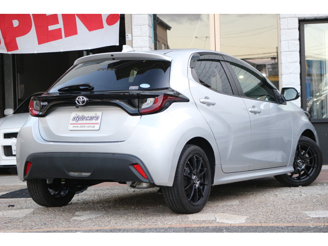 ☆人気のオプションも格安です!☆ドライブレコーダー取り付け☆リアモニター取り付け☆ナビ取り付け☆ホーン交換☆スモークフィルム施工☆ガラスコーティング☆セキュリティ取り付け☆マフラー交換☆