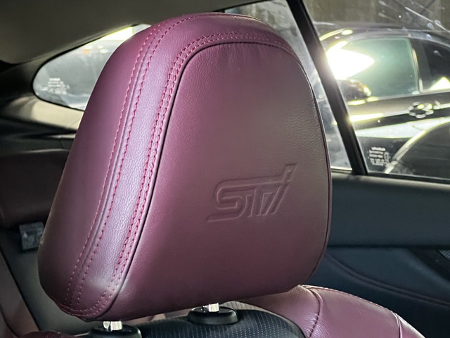 �O�ȃw�b�h���X�g�ɂ�STI�̃��S�����󂳂�Ă��܂�!���L�������߂Ă���鉉�o�̈�ł�!