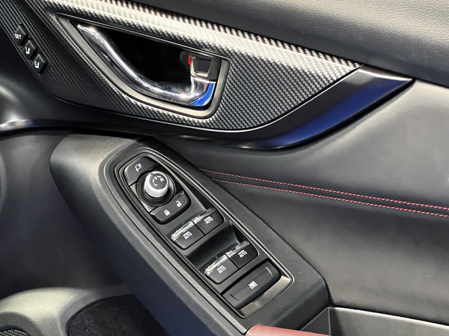 �^�]�ȃh�A�ɂ͊e��E�C���h�E��~���[�̃X�C�b�`����������Ă��܂�!�p���[�V�[�g�̓������[�@�\�t���ɂȂ��Ă��܂�!