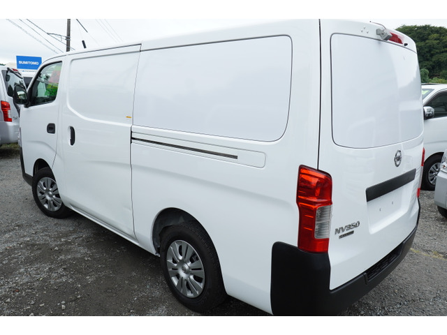 NV350キャラバン2.0 DX ロング