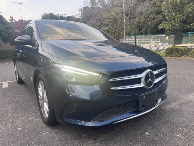 Bクラス(メルセデス・ベンツ) B200d　ヤナセ車、記録簿、新車保証書、ディーゼル 中古車画像