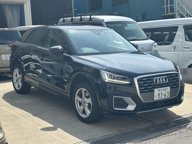 Q2(アウディ) 1.0 TFSI スポーツ　バーチャルコックピット黒革シート 中古車画像