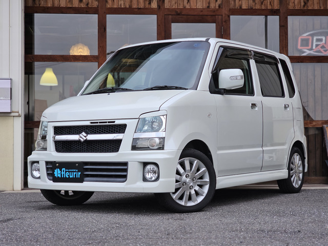 スズキ ワゴンRRR ホワイト(白)の中古車一覧｜中古車検索 - 価格.com