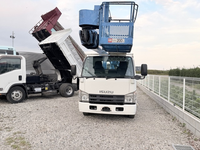 エルフ高所作業車