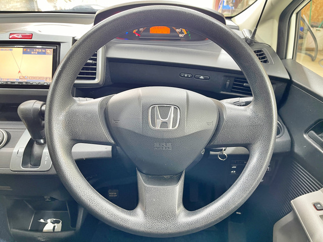 ���݌�200��ȏ�!�������񂠂邩�炲��]�̂��Ԃ�������܂�! �f�ڂ���Ă��Ȃ��݌ɎԂ������������܂��̂ŁA���C�y�ɂ��⍇��������!