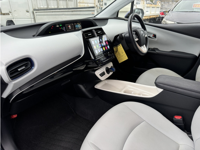 プリウス1.8 A ツーリングセレクション