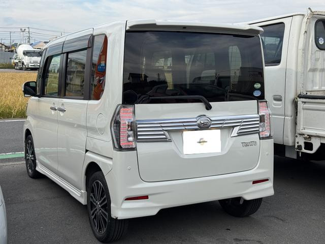 展示車両のエンジンの調子など外観、内装綺麗な状態ですが中古車ですので多少の傷、軽い凹みなどあると思いますが、判断には個人差がありますので気になる方は是非一度現車確認をお願い致します。